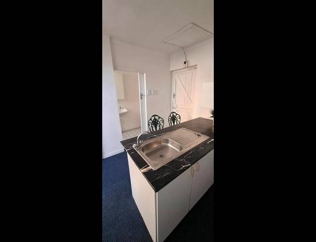 1 BEDROOM PROPERTY TO RENT IN GOODWOOD CENTRAL